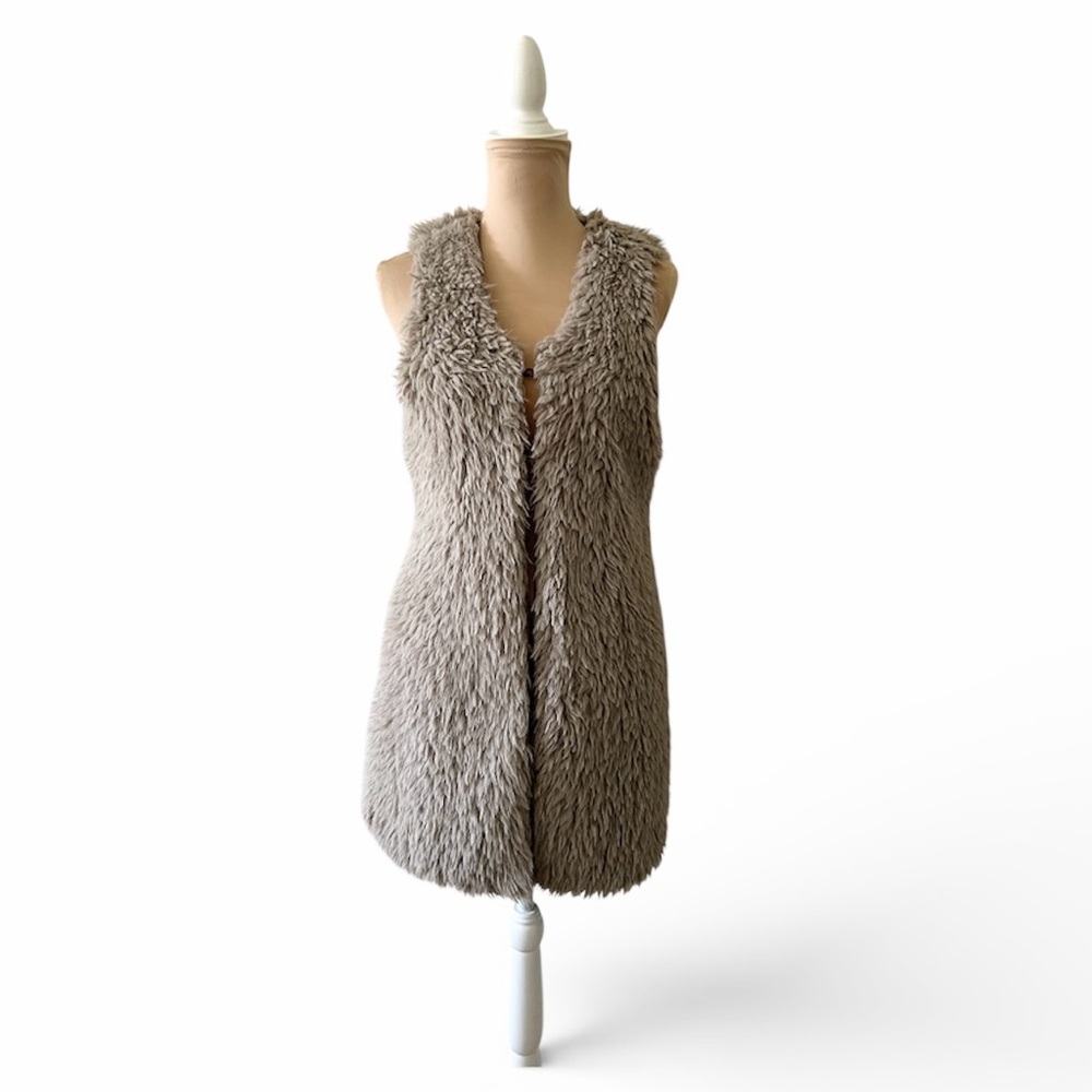 Faux Fur Sleeveless Vest